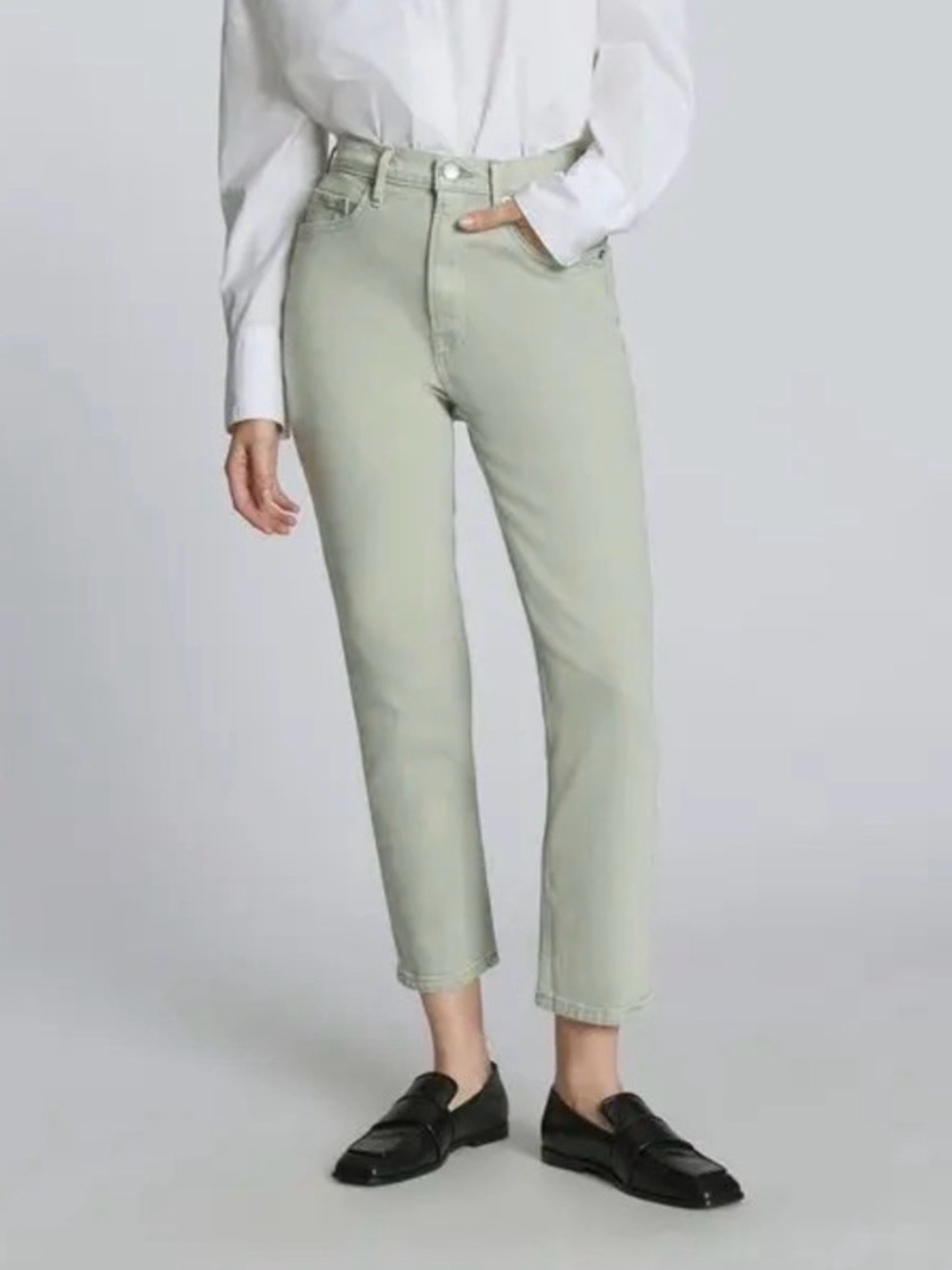 Everlane Original Cheeky Jean in Green, 27 Crop